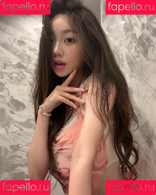 Sejinming Onlyfans Photo Gallery 