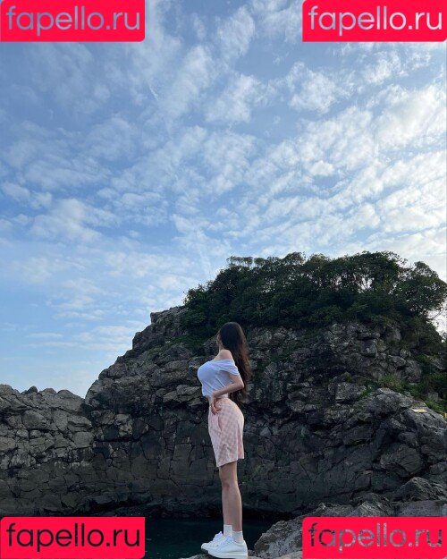 Sejinming Onlyfans Photo Gallery 