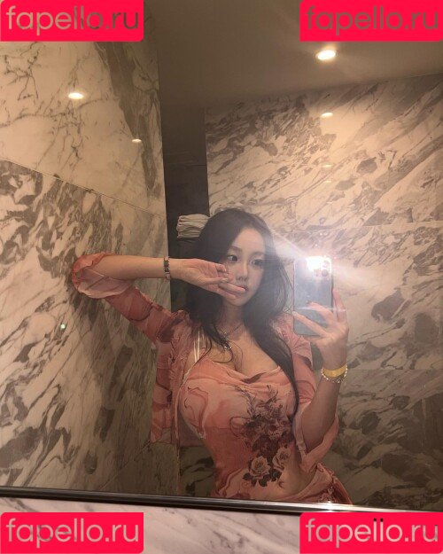 Sejinming Onlyfans Photo Gallery 