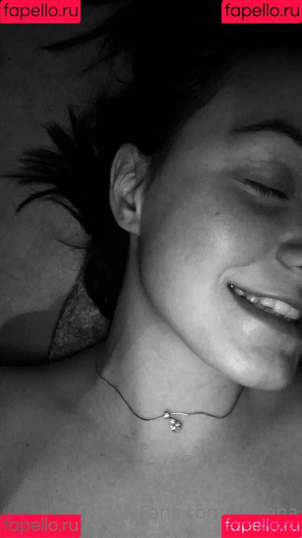 so.lenaa Onlyfans Photo Gallery 