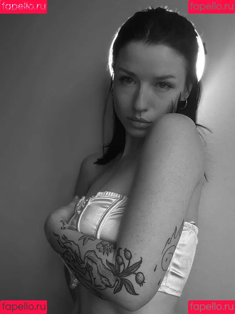innervus Onlyfans Photo Gallery 