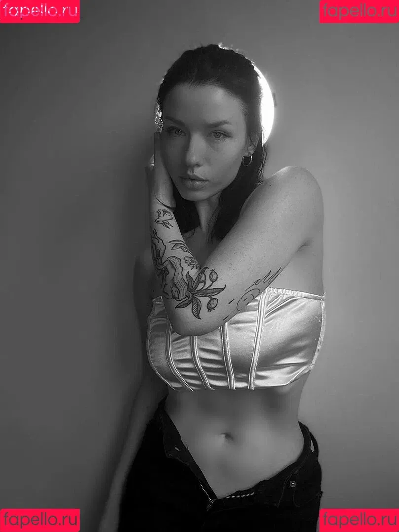 innervus Onlyfans Photo Gallery 