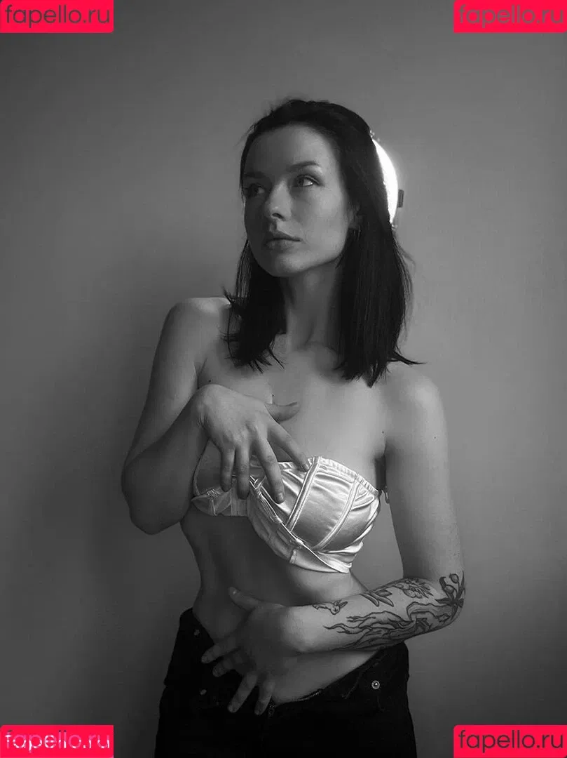 innervus Onlyfans Photo Gallery 