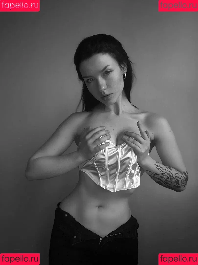 innervus Onlyfans Photo Gallery 