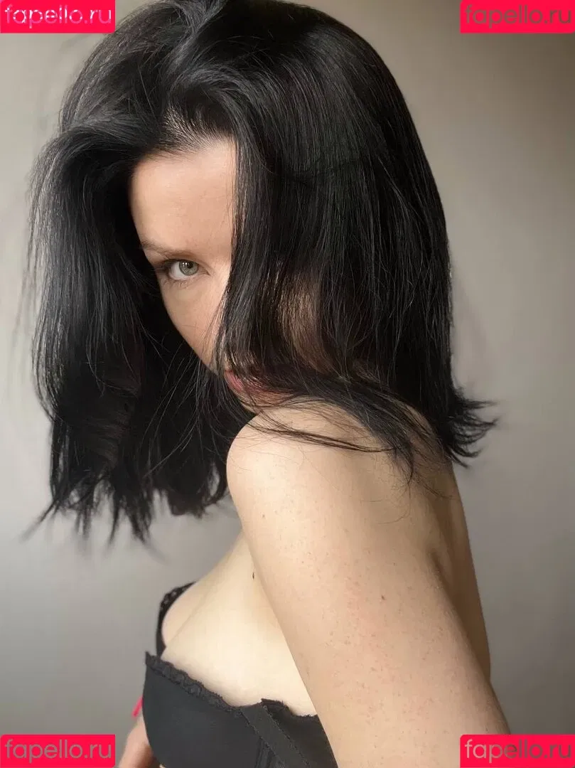 innervus Onlyfans Photo Gallery 