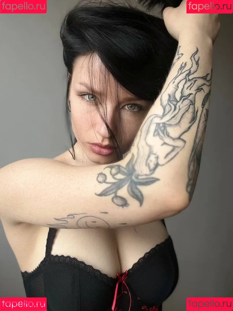 innervus Onlyfans Photo Gallery 