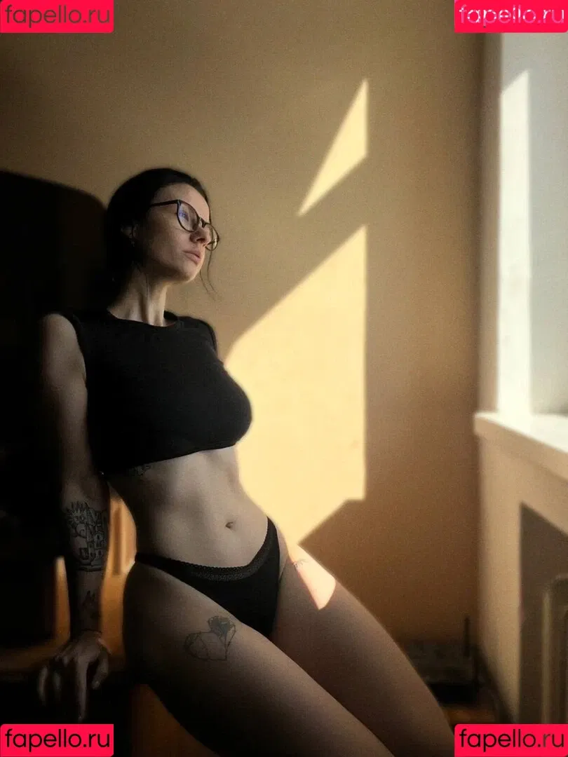 innervus Onlyfans Photo Gallery 