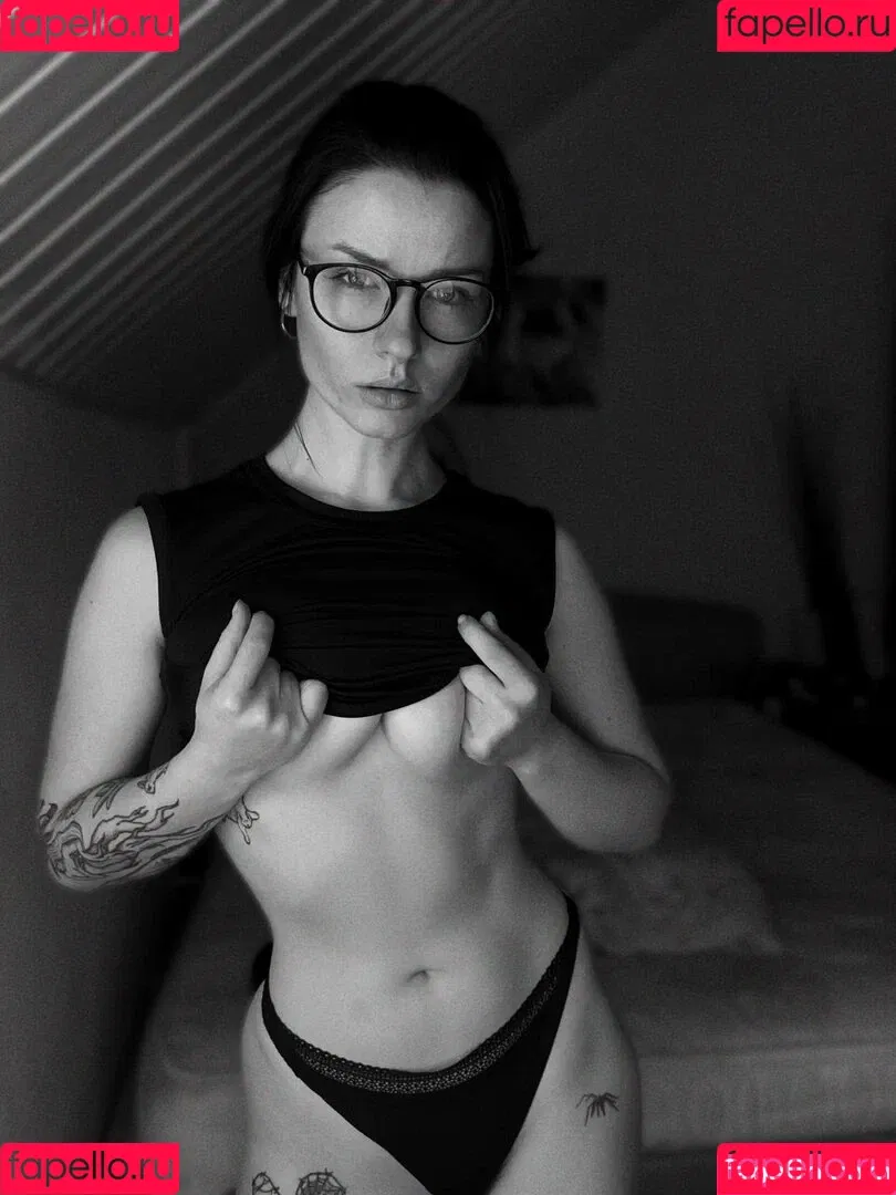 innervus Onlyfans Photo Gallery 