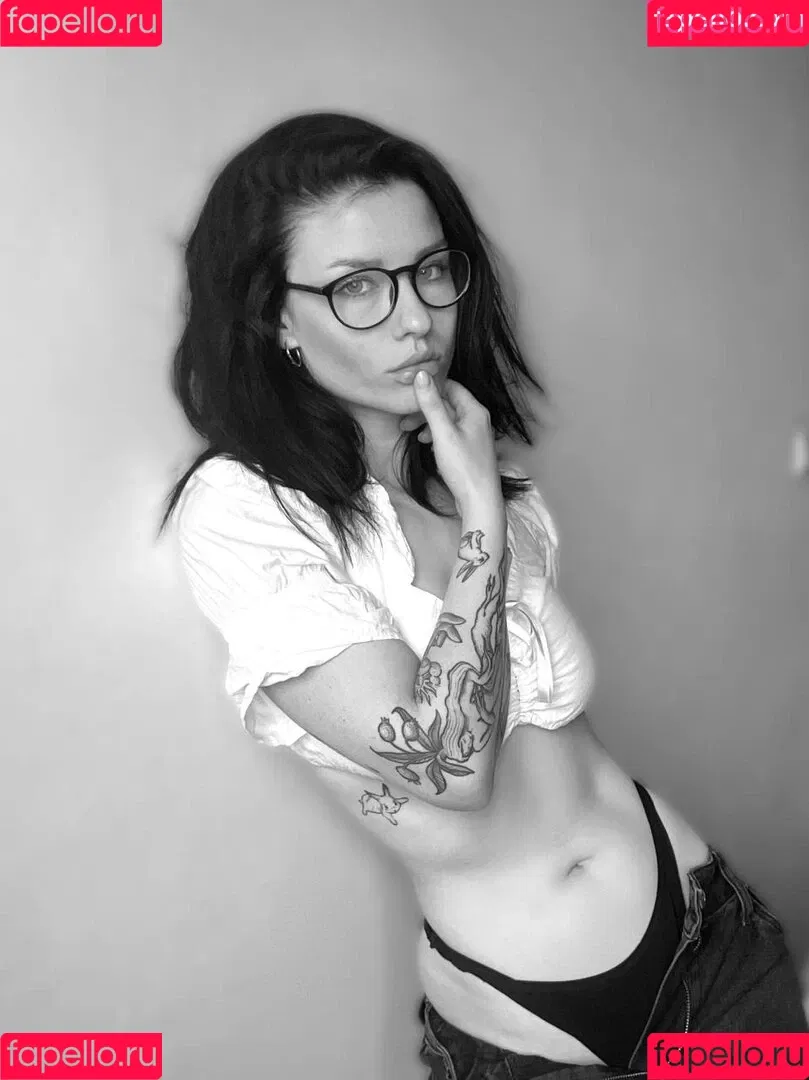 innervus Onlyfans Photo Gallery 