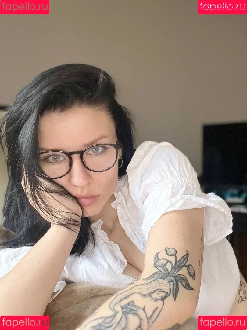innervus Onlyfans Photo Gallery 