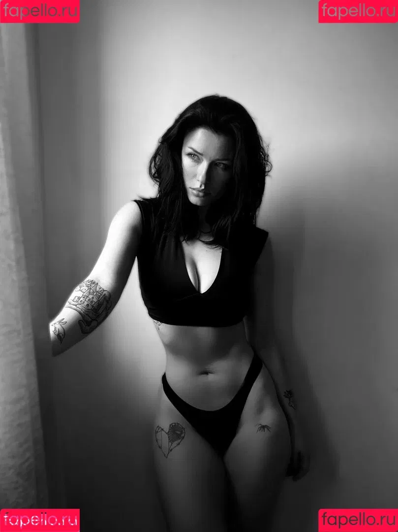 innervus Onlyfans Photo Gallery 