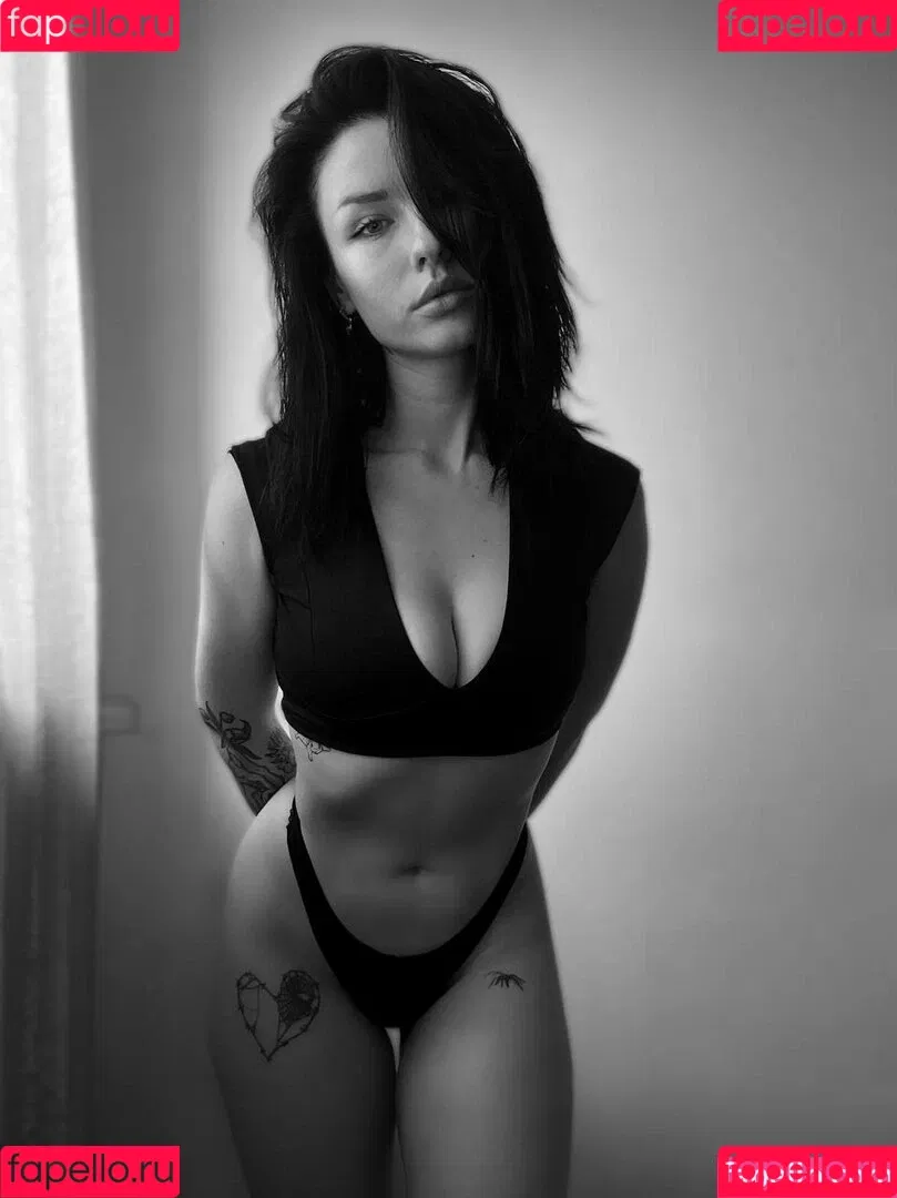 innervus Onlyfans Photo Gallery 