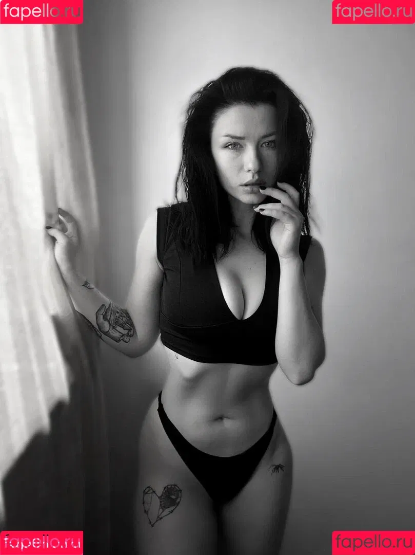 innervus Onlyfans Photo Gallery 