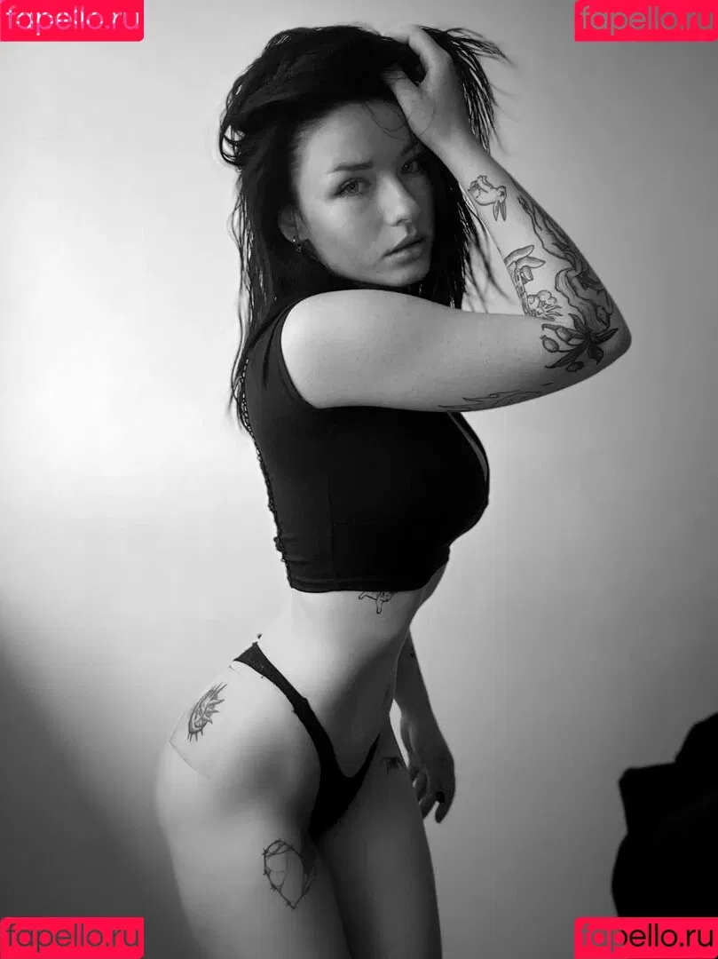 innervus Onlyfans Photo Gallery 