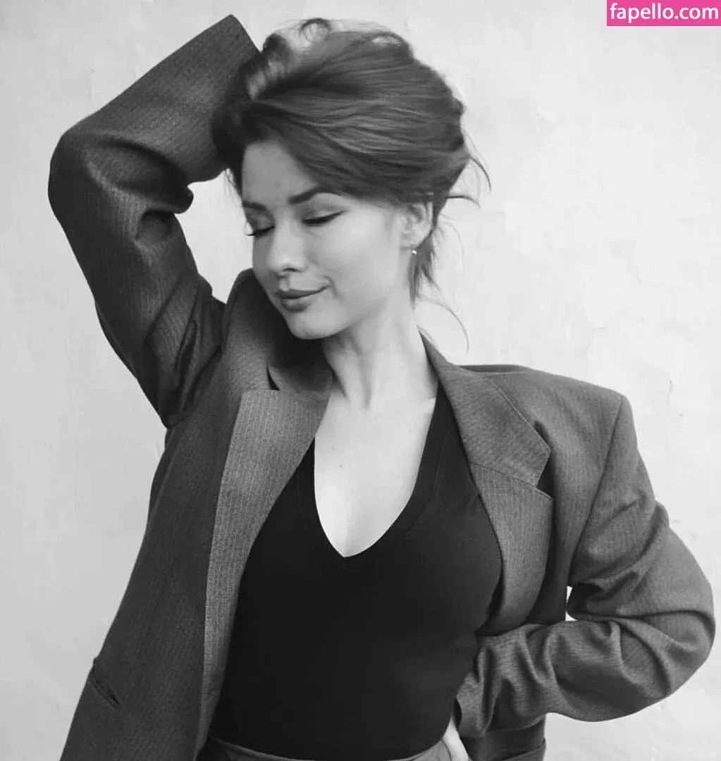 innervus Onlyfans Photo Gallery 