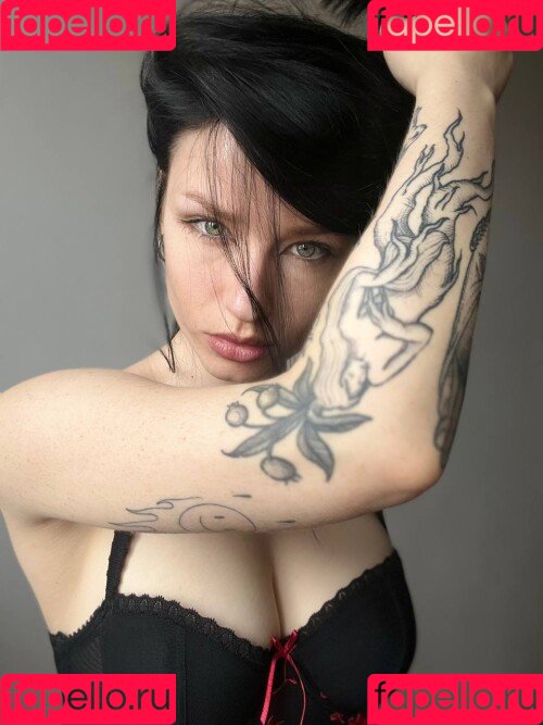 innervus Onlyfans Photo Gallery 