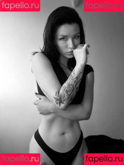 innervus Onlyfans Photo Gallery 