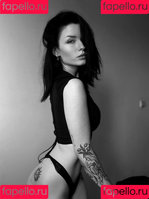 innervus Onlyfans Photo Gallery 