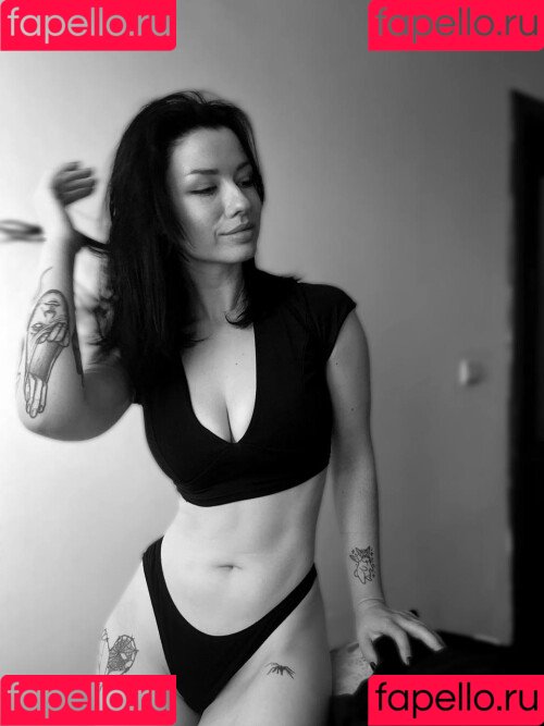 innervus Onlyfans Photo Gallery 