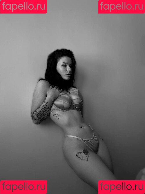 innervus Onlyfans Photo Gallery 