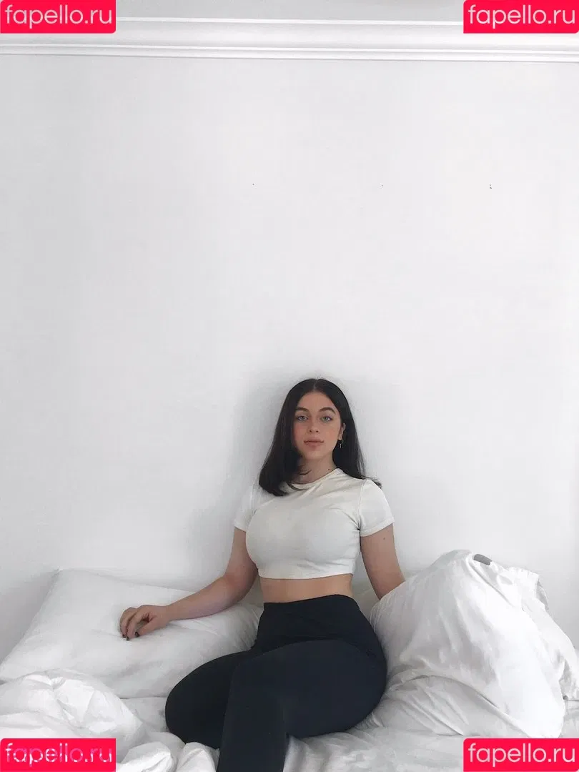 Baby Ariel Onlyfans Photo Gallery 