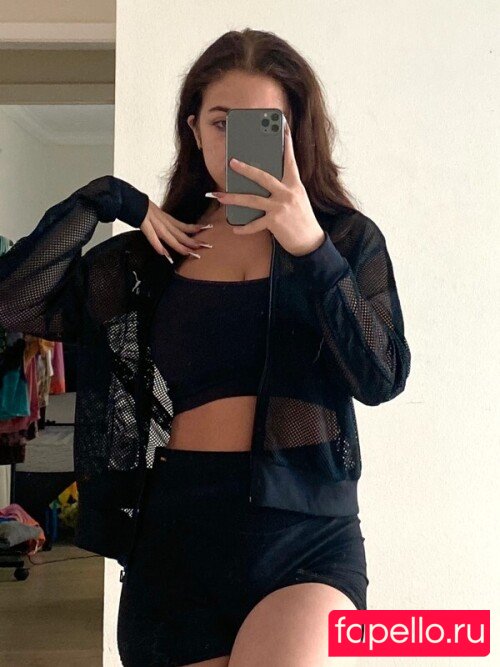 Baby Ariel Onlyfans Photo Gallery 