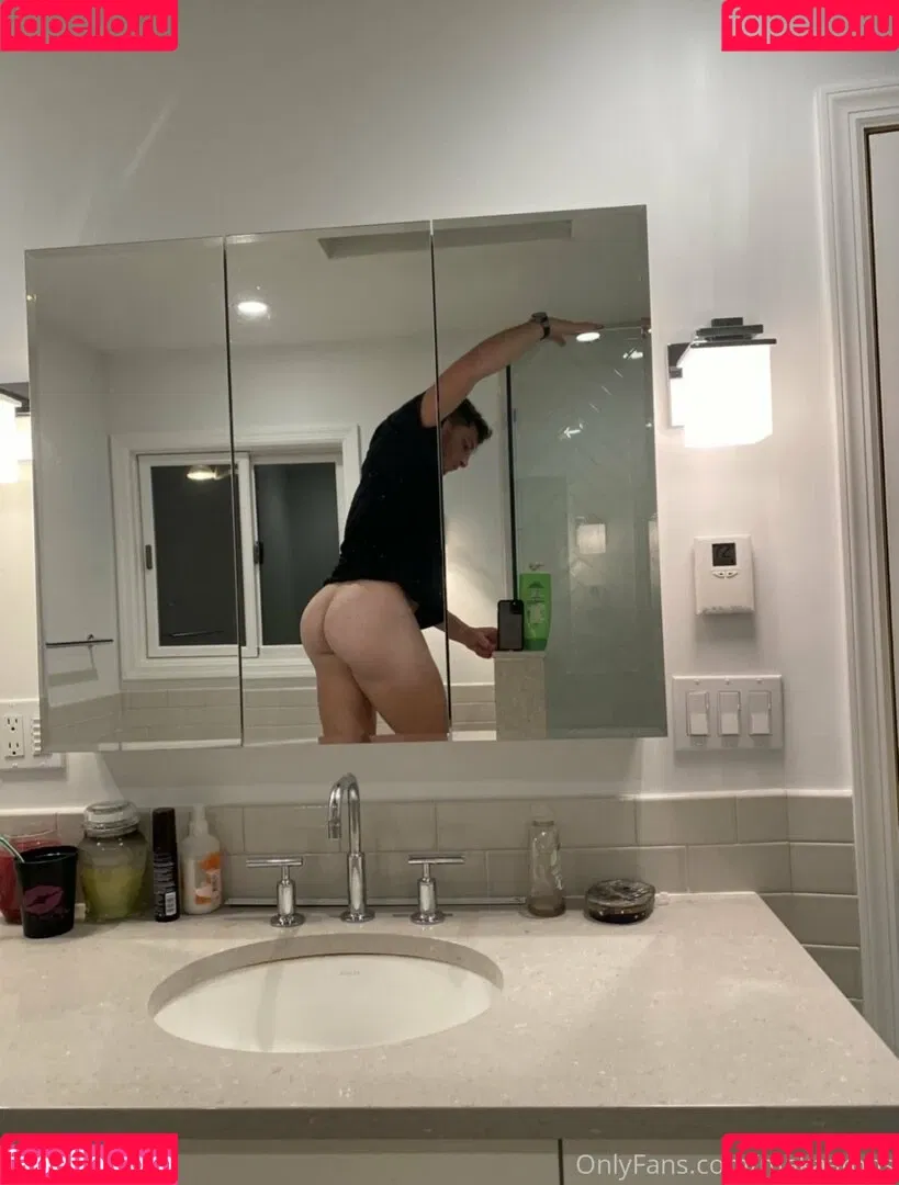makaarons Onlyfans Photo Gallery 