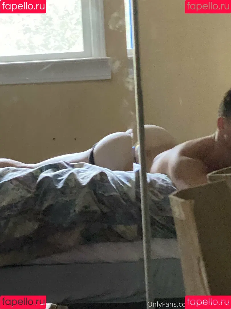 makaarons Onlyfans Photo Gallery 