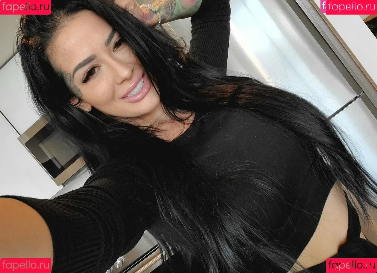 Katrina Jade Onlyfans Photo Gallery 