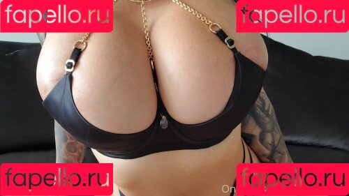 Katrina Jade Onlyfans Photo Gallery 