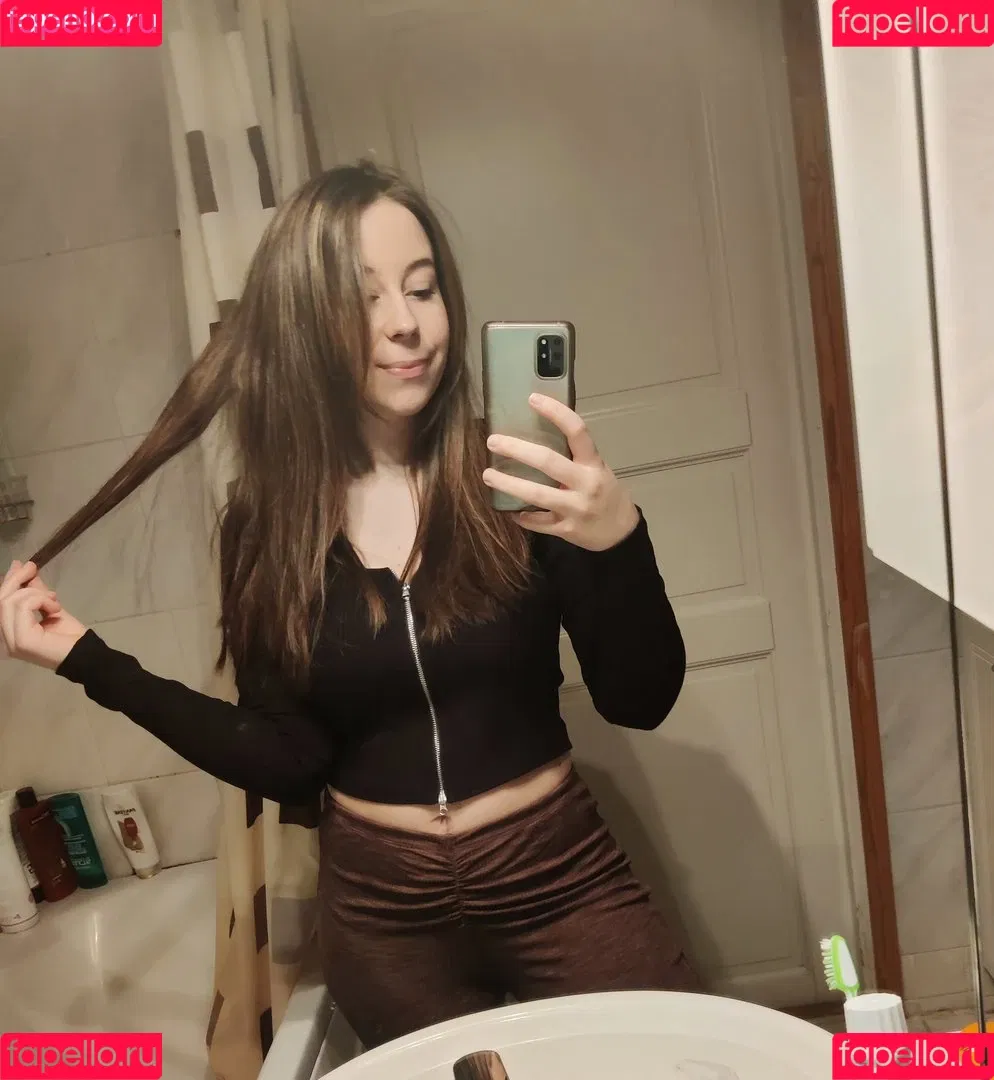 actuallyalisa Onlyfans Photo Gallery 