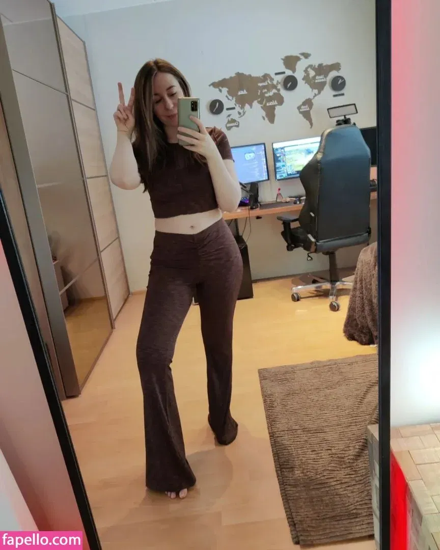 actuallyalisa Onlyfans Photo Gallery 