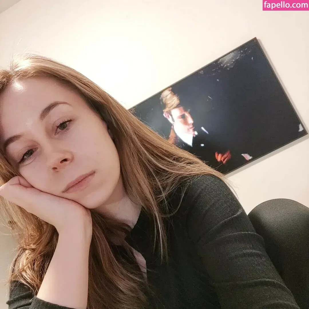 actuallyalisa Onlyfans Photo Gallery 