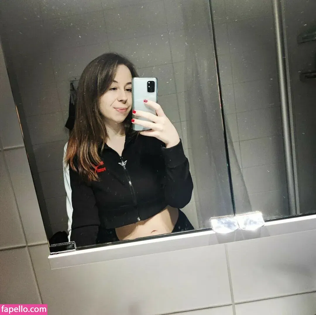 actuallyalisa Onlyfans Photo Gallery 