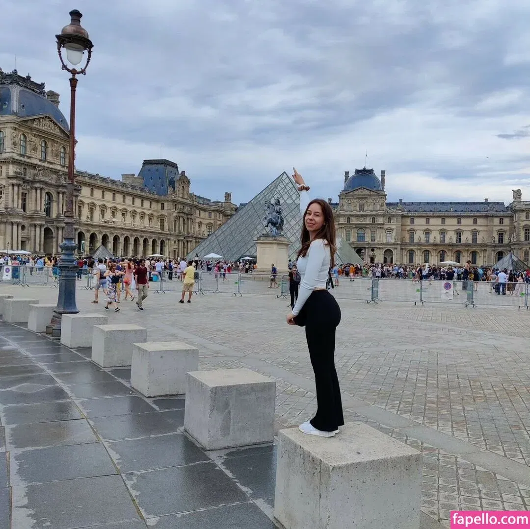 actuallyalisa Onlyfans Photo Gallery 