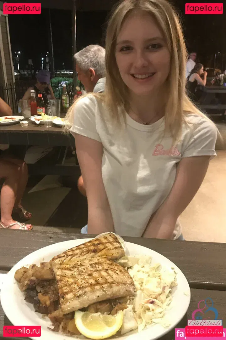 Melody Marks Onlyfans Photo Gallery 