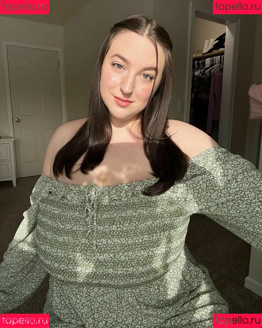 Hazel May Onlyfans Photo Gallery 