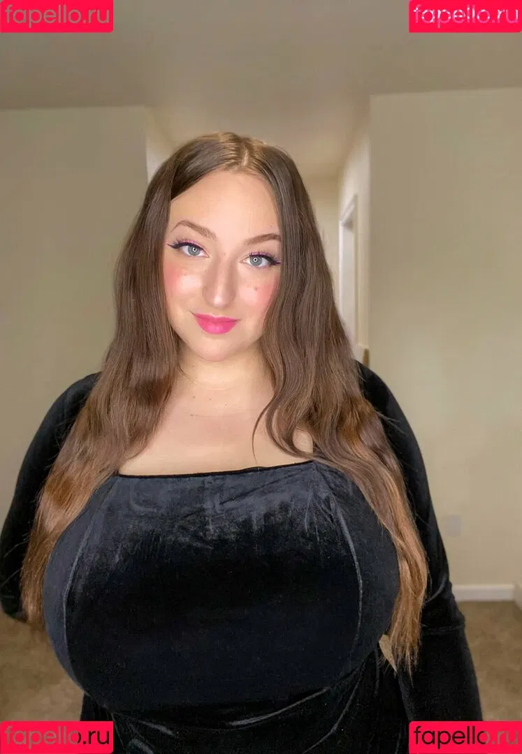 Hazel May Onlyfans Photo Gallery 