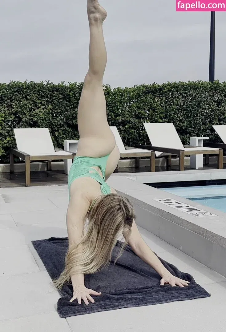 Flexible Beauties Onlyfans Photo Gallery 