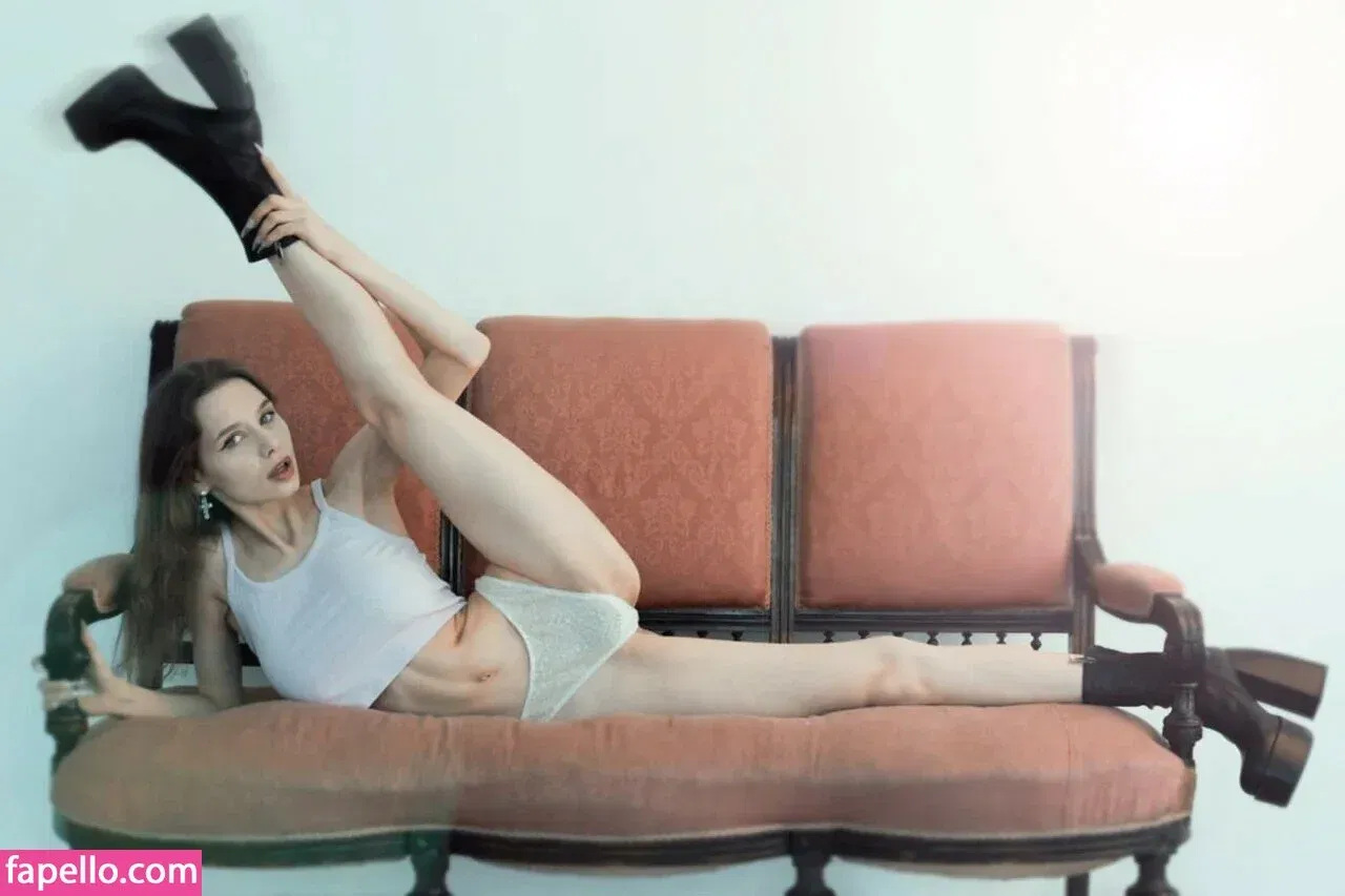 Flexible Beauties Onlyfans Photo Gallery 