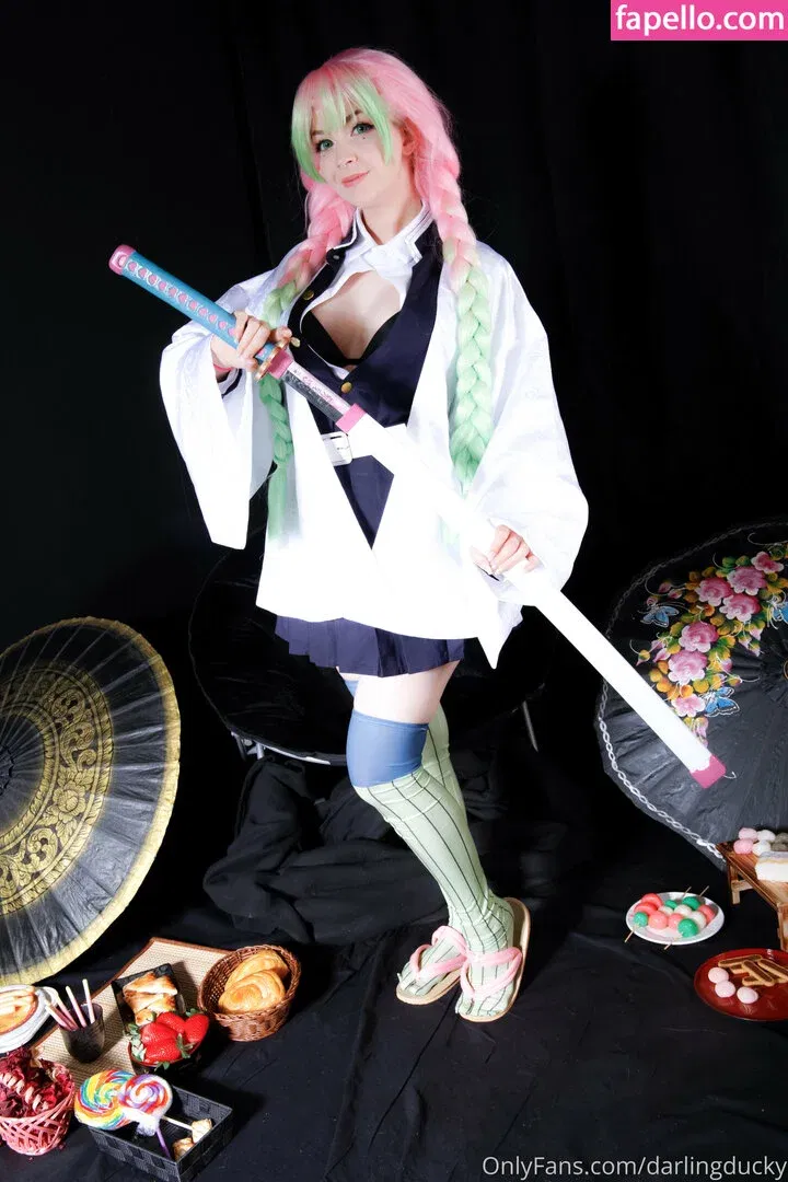 Darling Ducky Cos Onlyfans Photo Gallery 