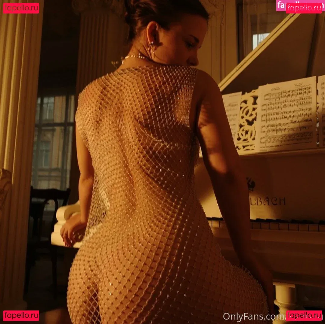 Katru Onlyfans Photo Gallery 