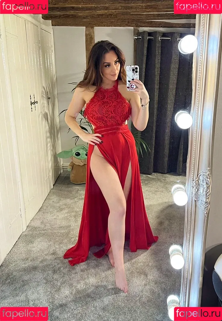 Tabitha Lyons Onlyfans Photo Gallery 