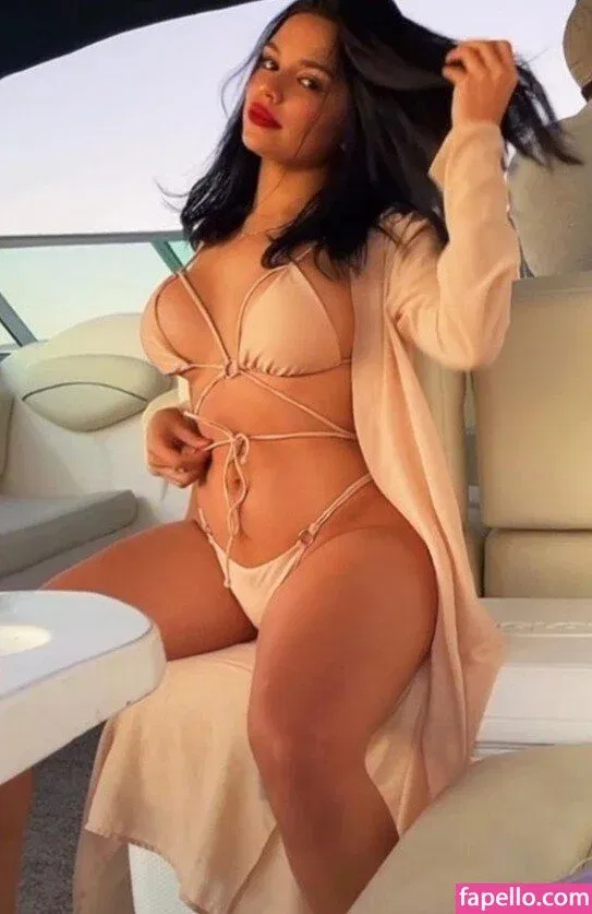 adora18 Onlyfans Photo Gallery 