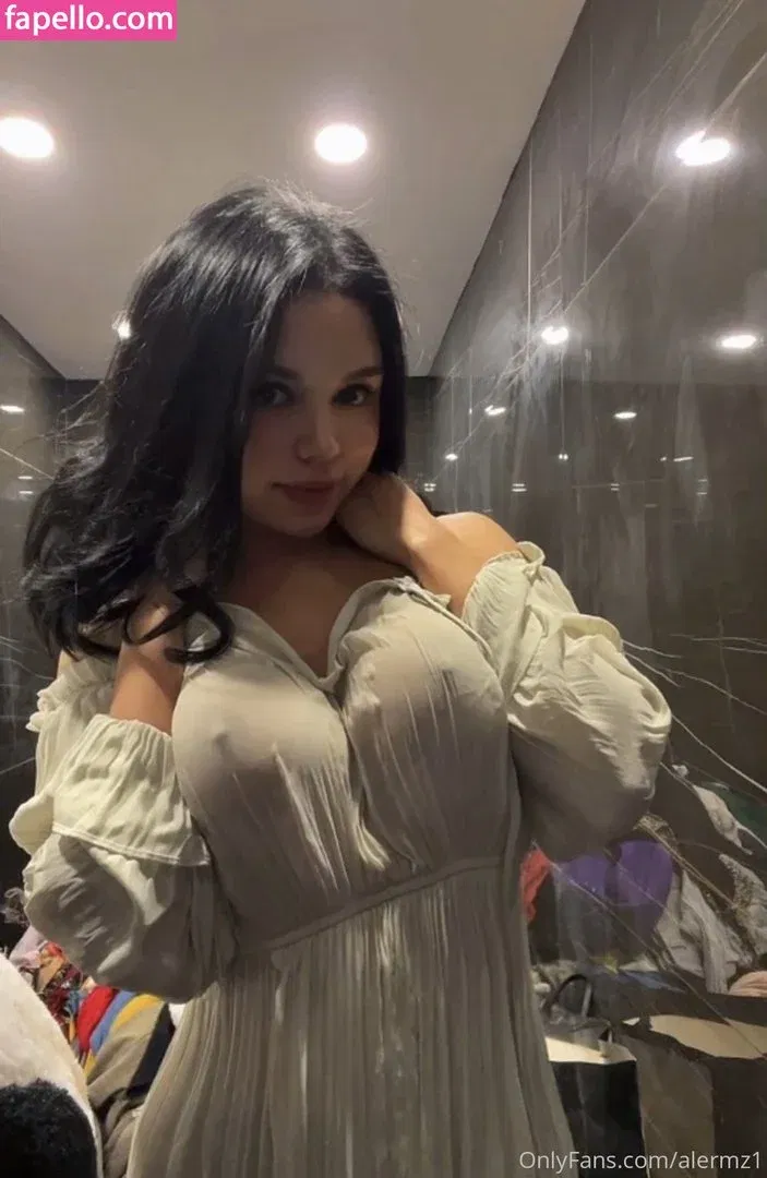 adora18 Onlyfans Photo Gallery 