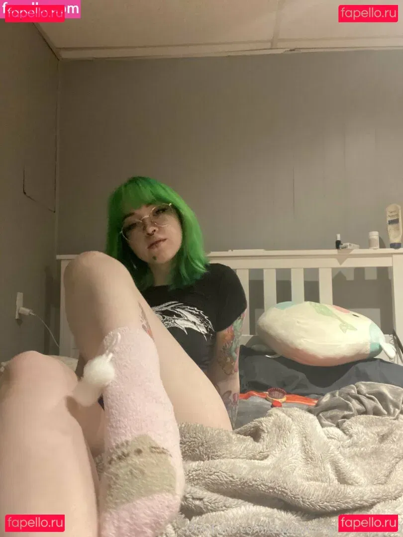 getmeoffpls Onlyfans Photo Gallery 