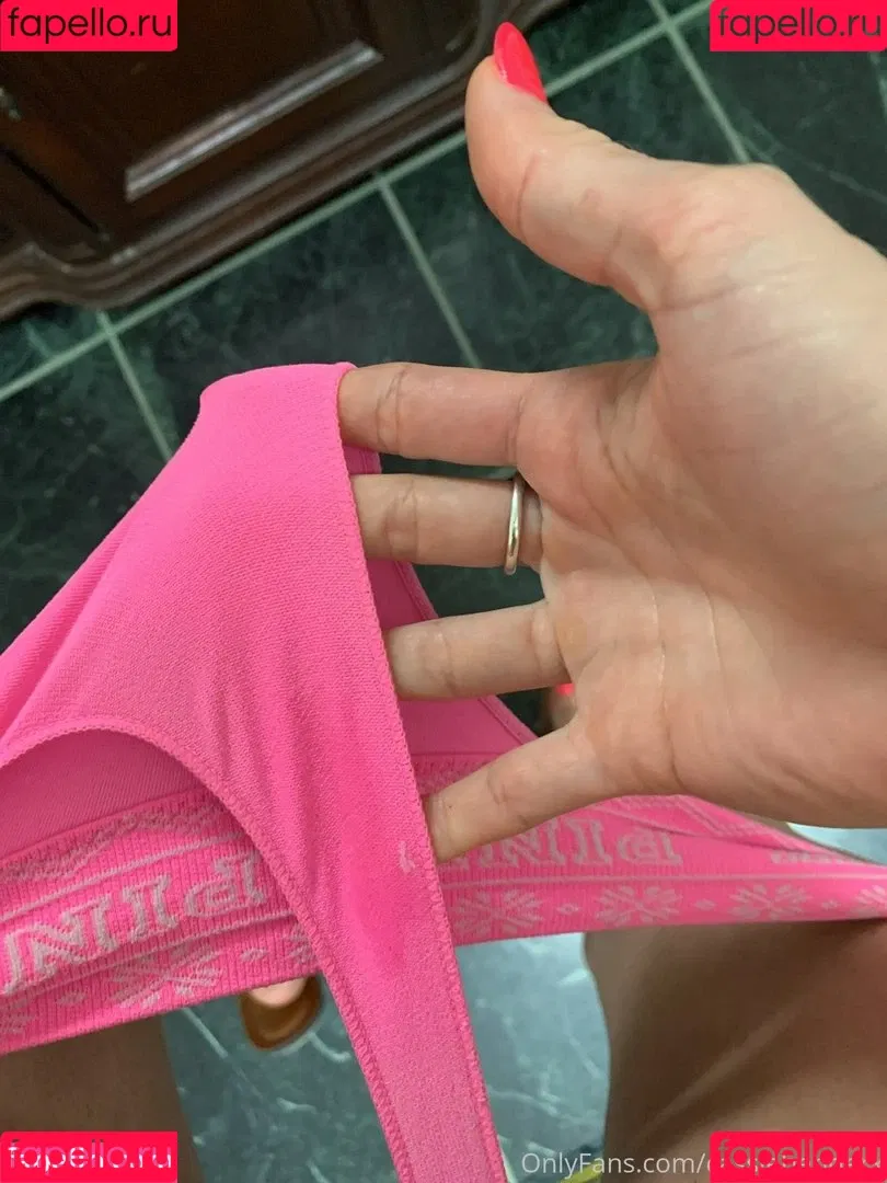 Cassie Bender Onlyfans Photo Gallery 