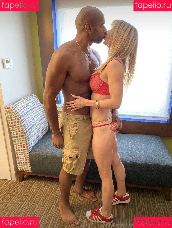 Cassie Bender Onlyfans Photo Gallery 