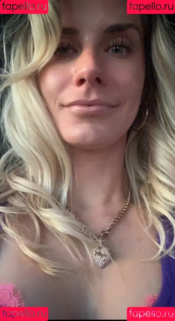 Cassie Bender Onlyfans Photo Gallery 