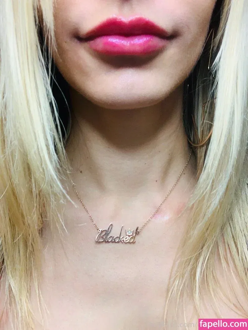 Cassie Bender Onlyfans Photo Gallery 